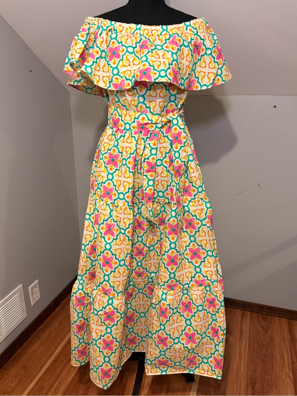 fame Off-Shoulder Floral Print lightweight summer Maxi Dress